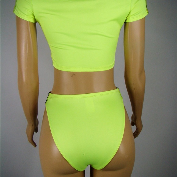 Come Back Swimsuit - Picture 3 of 3